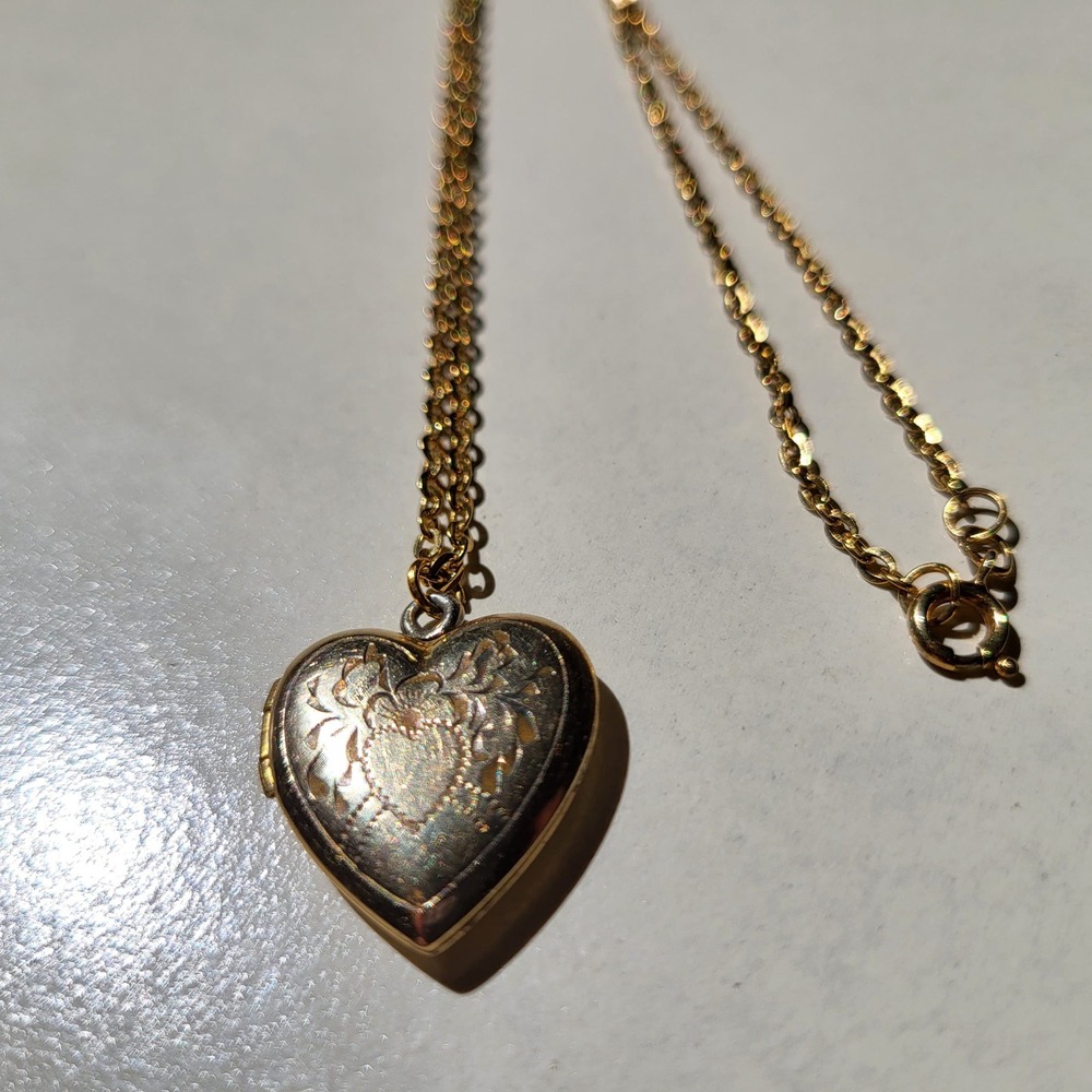 Vintage 12K Gold Filled Heart Locket Necklace Etched Floral